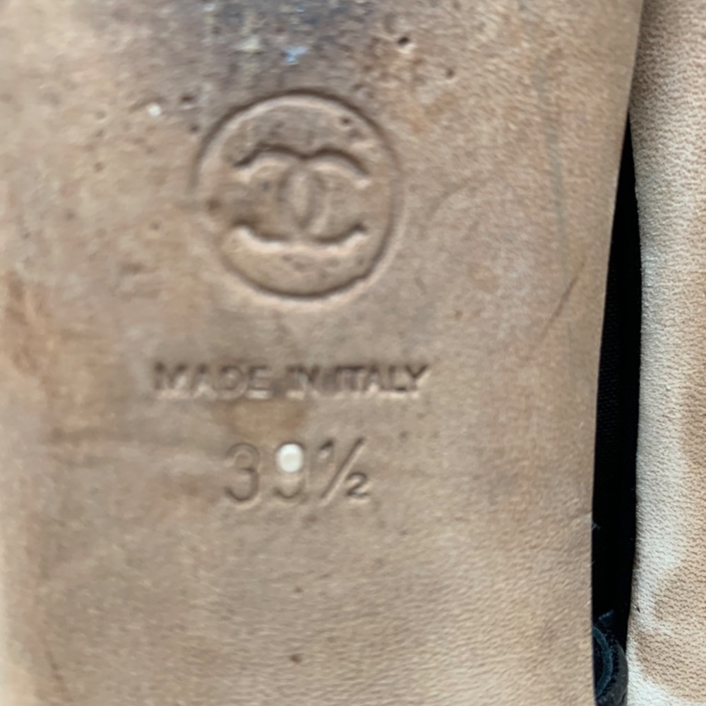 Chanel Gold Chain Logo Sandals - Picture 5 of 8